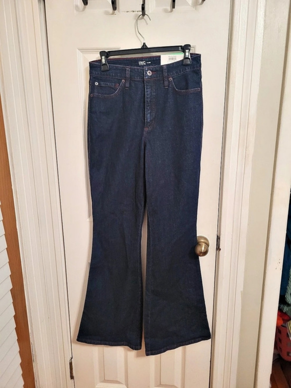 I.N.C. Flare. Regular High Rise Jeans Size 8 NWT